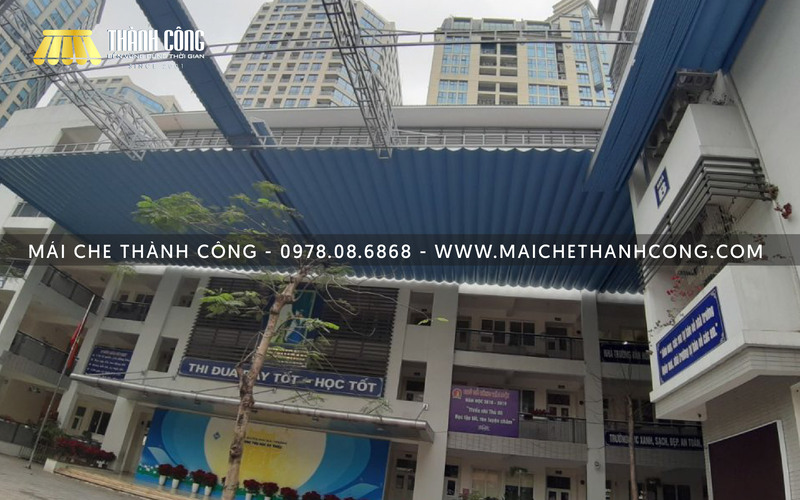 mái che trường học
