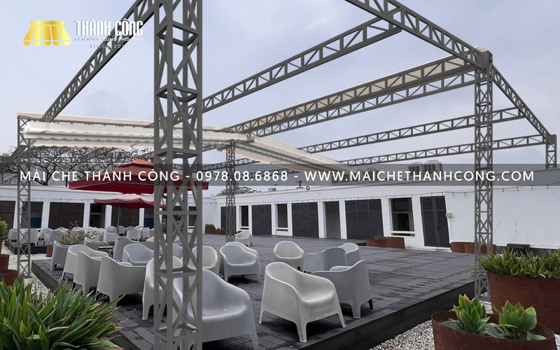 mái che trường học