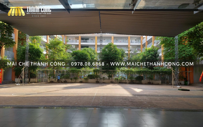 mái che trường học