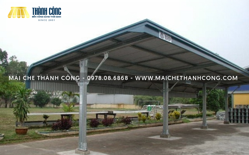 Mái che bằng tôn có chi phí thấp, dễ đặt Mái che bằng tôn có chi phí thấp, dễ đặt