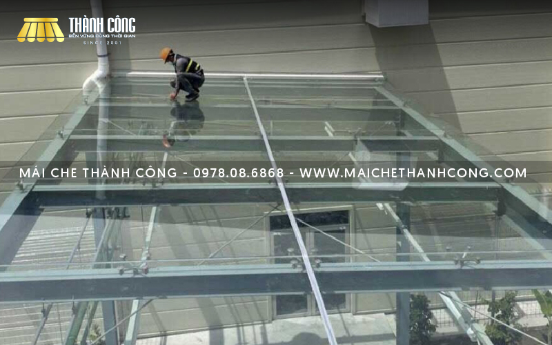 Mái kính cường lực có tính thẩm mỹ và độ bền hoàn hảo