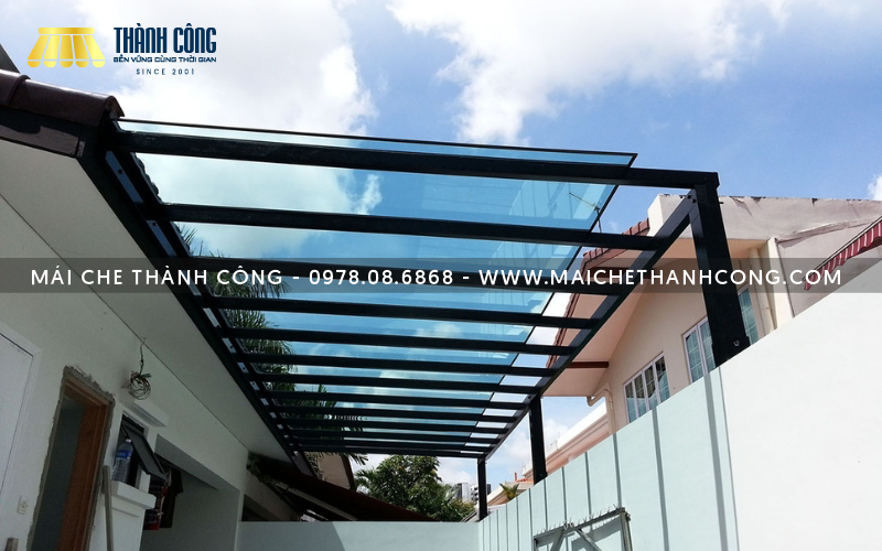 Mái Polycarbonate chống tia UV hiệu quả