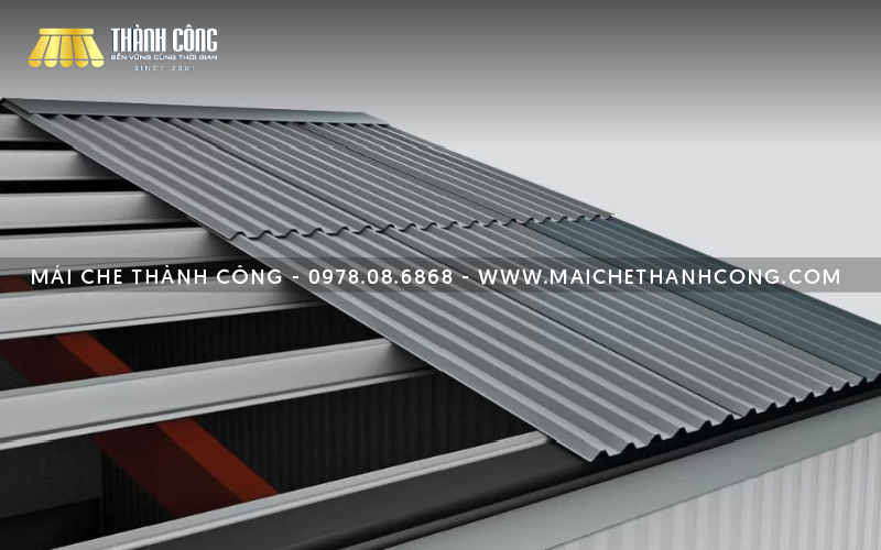 Mẫu mái tôn cách nhiệt cho sân thượng