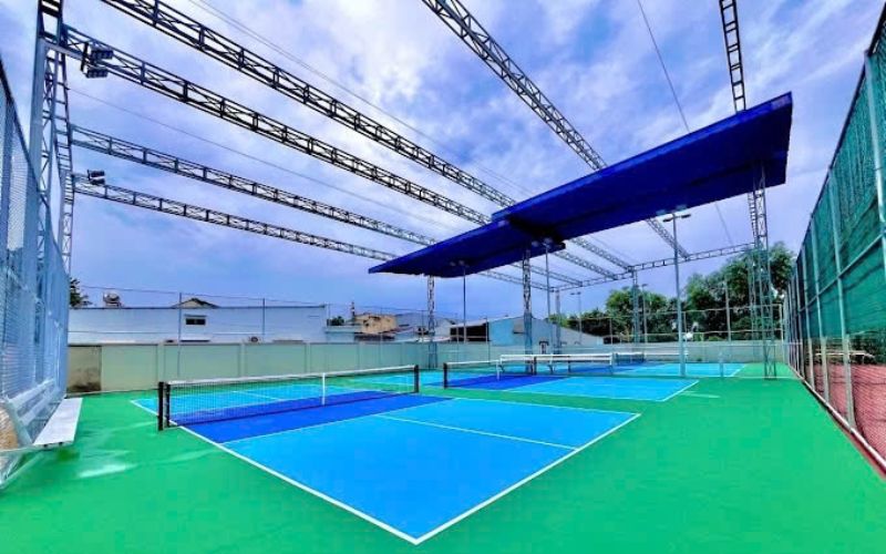 Chúng tôi là đơn vị thi công mái che chuyên nghiệp, uy tín