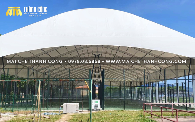 Mái bạt căng tạo điểm nhấn kiến trúc độc đáo cho sân Mái bạt căng tạo điểm nhấn kiến trúc độc đáo cho sân