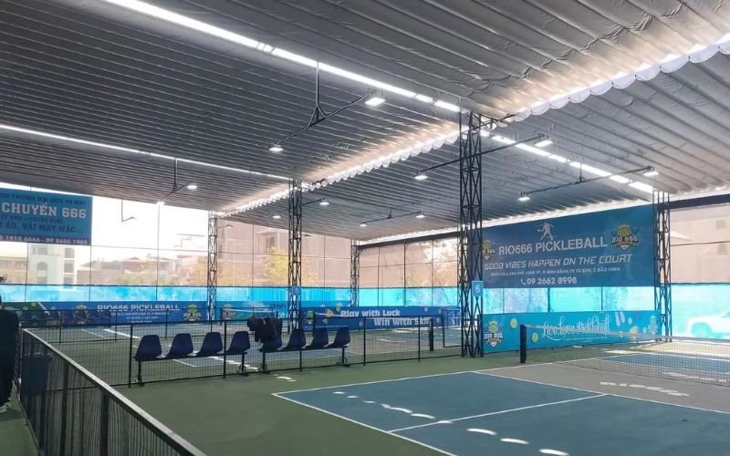 Mái che bạt xếp linh hoạt, dễ kéo ra kéo vào