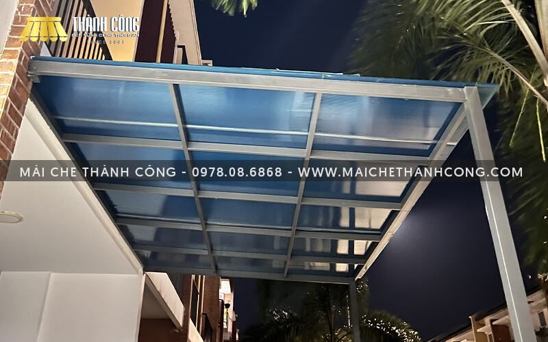 Mái nhựa lấy sáng nhẹ và bền