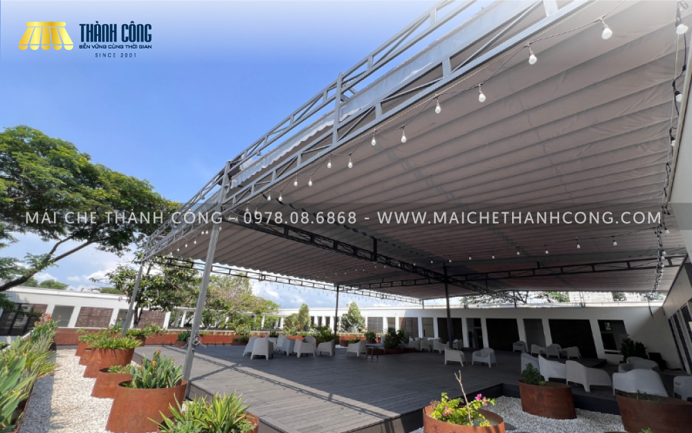 Mẫu mái xếp dạng lượn sóng nổi bật bởi tính linh hoạt, che chắn tốt và thẩm mỹ cao Mẫu mái xếp dạng lượn sóng nổi bật bởi tính linh hoạt, che chắn tốt và thẩm mỹ cao