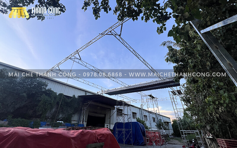 Thi công công trình mái che kho hàng Thắng Lợi, Quận 7