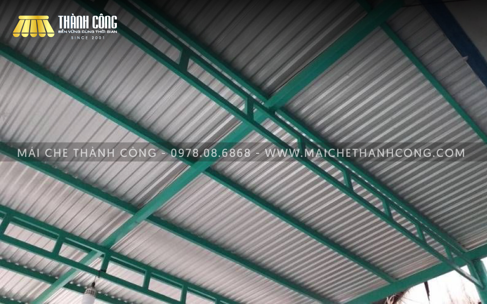 Mái tôn che sân thượng có độ bền cao, che chắn tuyệt đối Mái tôn che sân thượng có độ bền cao, che chắn tuyệt đối