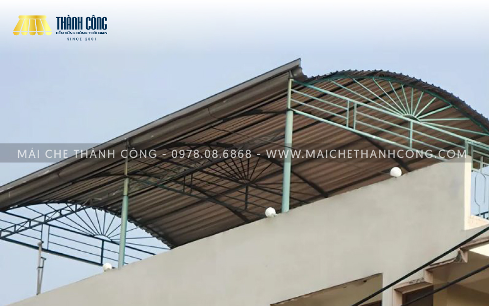 Mái tôn tạo hình mái vòm tạo nên điểm nhấn kiến trúc độc đáo Mái tôn tạo hình mái vòm tạo nên điểm nhấn kiến trúc độc đáo