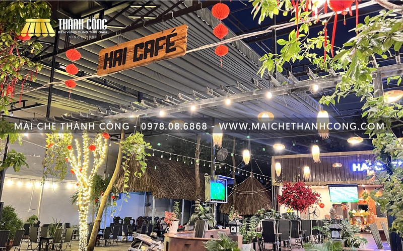 Thi công mái xếp lượn sóng cho quán cafe sân vườn giúp tối ưu không gian và thẩm mỹ Thi công mái xếp lượn sóng cho quán cafe sân vườn giúp tối ưu không gian và thẩm mỹ