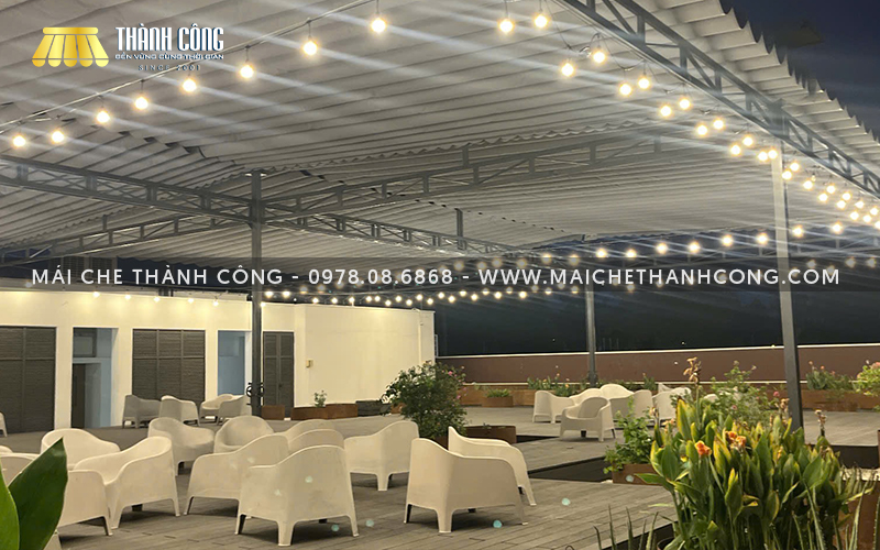 Thi công mái hiên mái xếp uy tín với hơn 25 năm kinh nghiệm của Mái che Thành Công