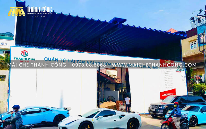 Mái che nhà hàng, quán nhậu có màu sắc bắt mắt và che chắn diện tích rộng