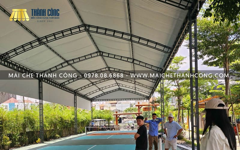 Mái chết cố định phù hợp cho nhà xe hoặc lối đi